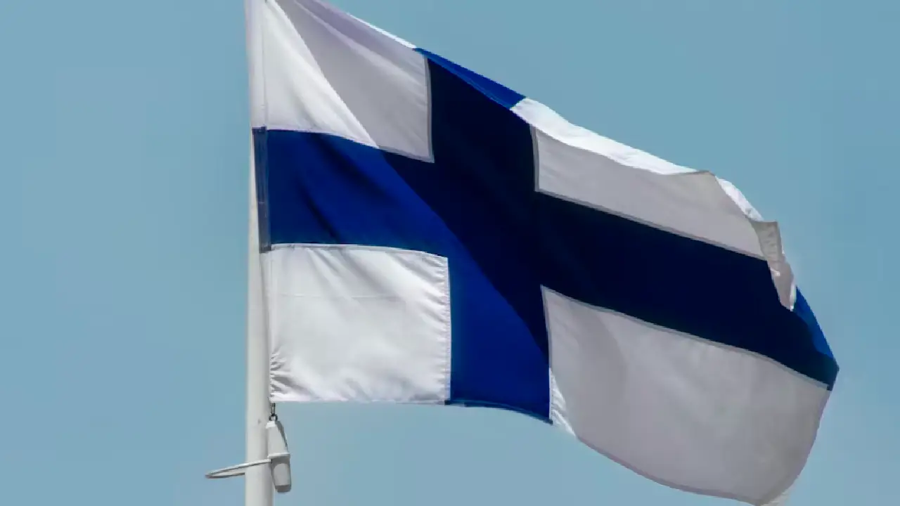 Finlandiya'dan Rusya hamlesi