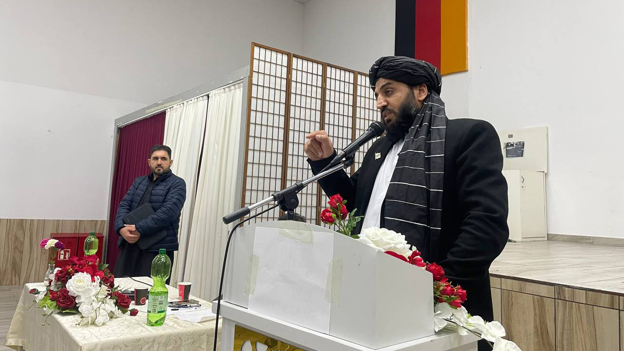 Almanya’daki Diyanet camisinde Taliban yetkilisi