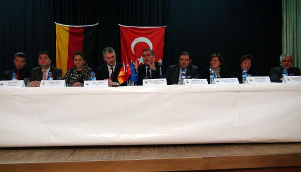Başkonsolos: Dövizli askerlik konusu netleşmedi