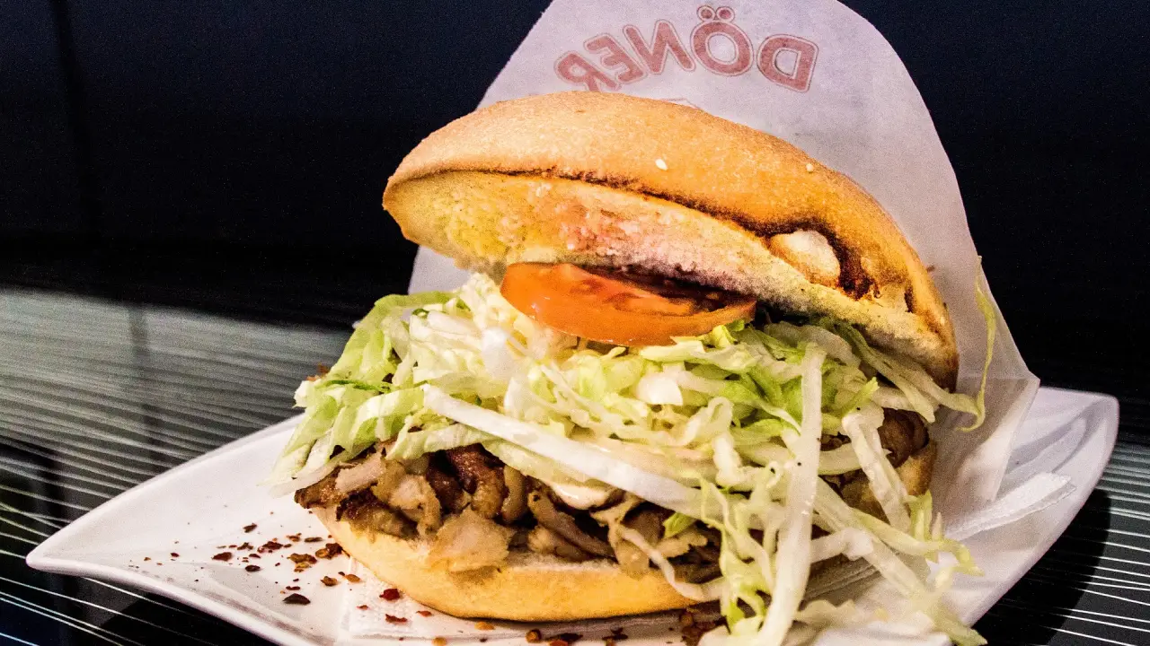 Almanya'da "döner 10 Euro olsun" tartışması... Scholz Putin'le hala konuşmadı mı