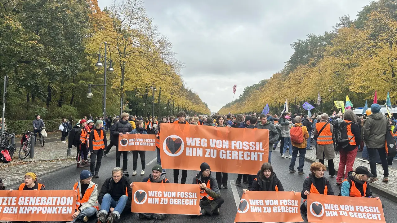 İklim için yol kapatanlara büyük gözdağı: Mahkemeden ''suç örgütü'' kararı
