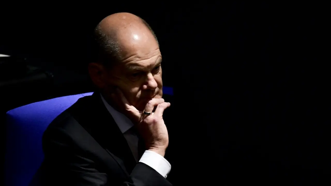 Gazeteci "sordu", Scholz "göz devirdi"