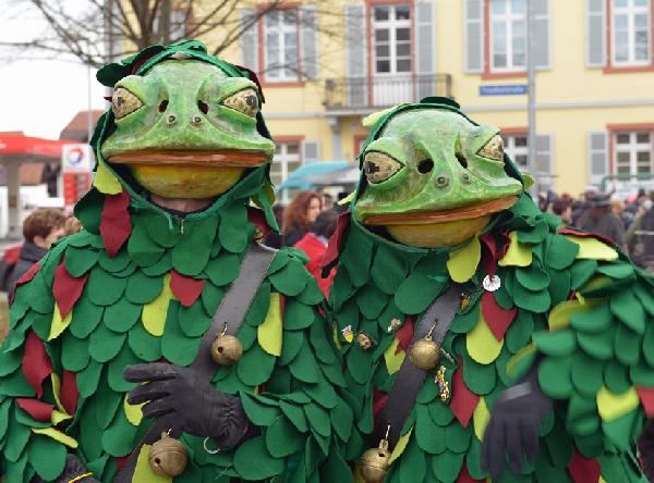 Almanya'da karnaval eğlenceleri başladı