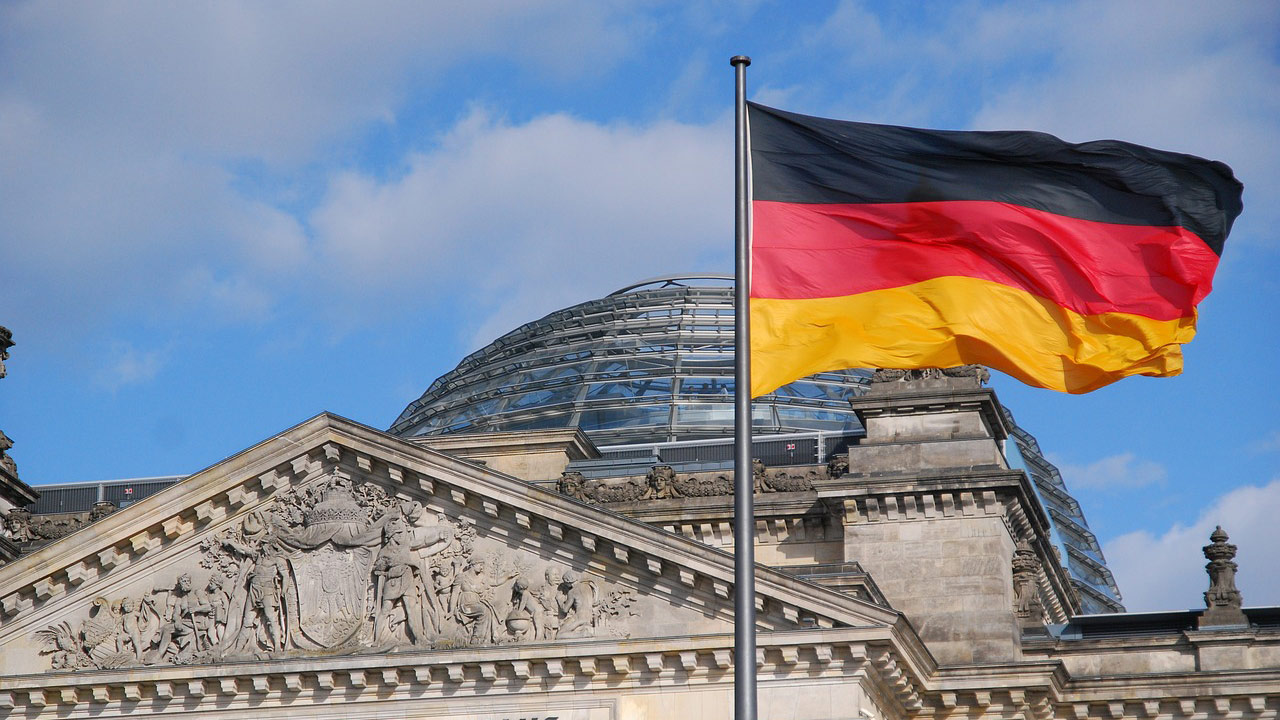 Almanya bunu tartışıyor: Vatandaşlık için İsrail şartı yasal mı