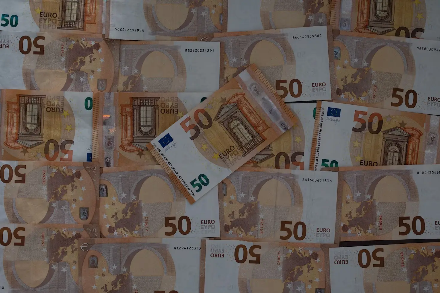 Cebinizdeki 50 Euro sahte olabilir