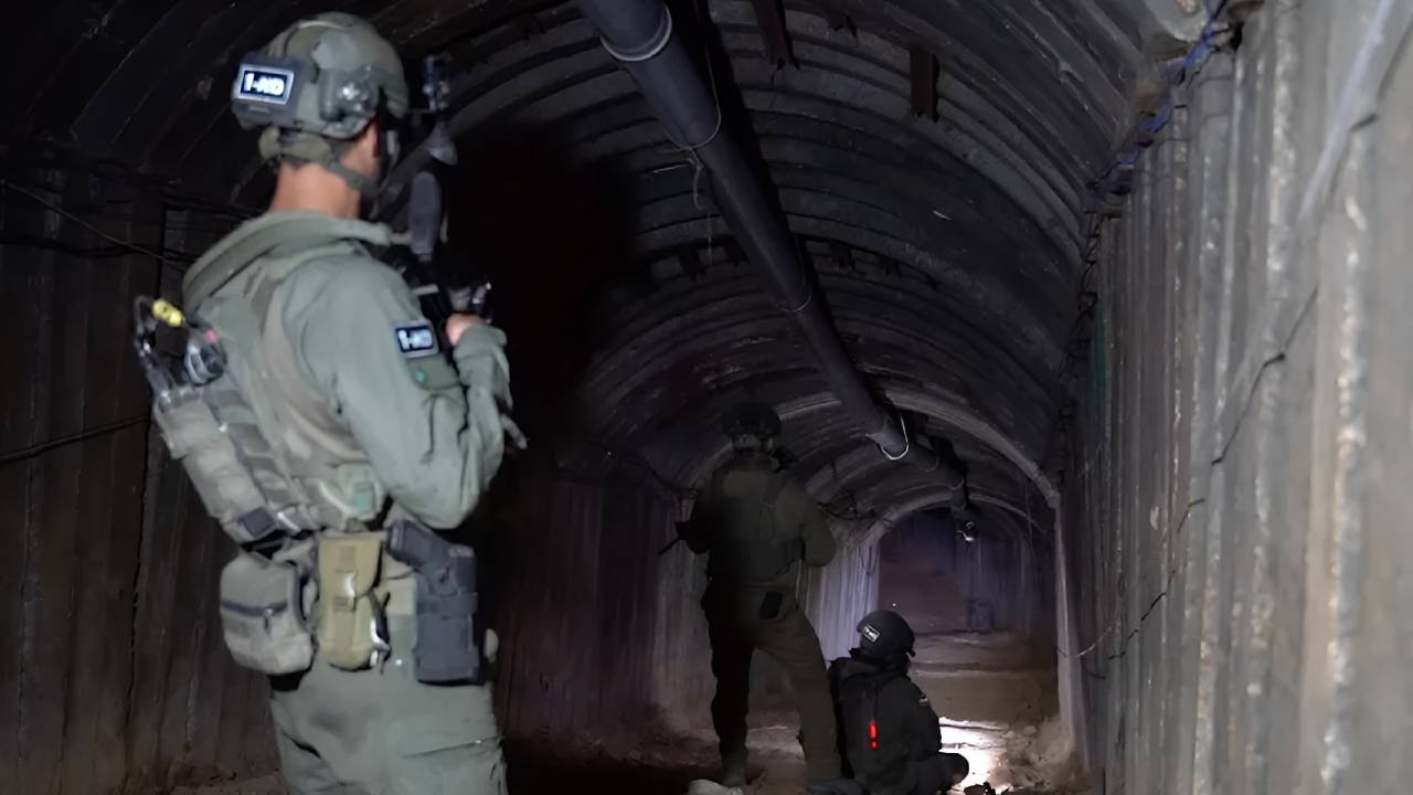 Hamas'ın mega tüneli keşfedildi!