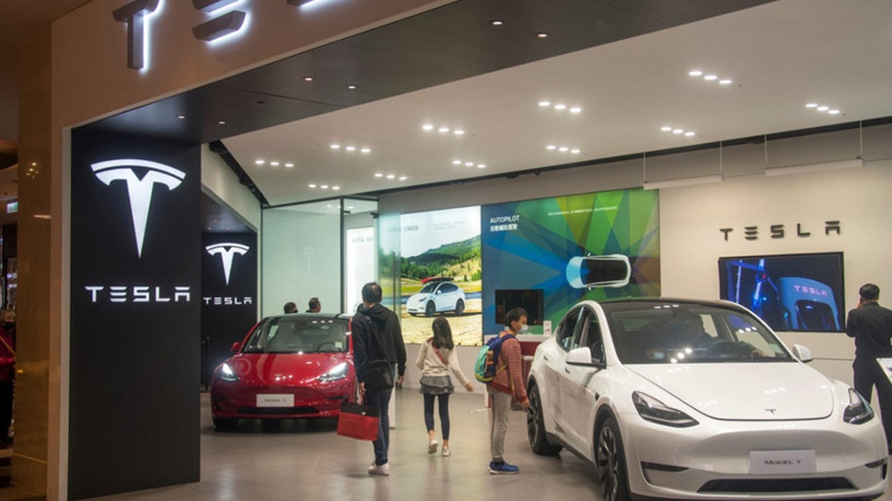 Tesla’dan Çinli rakibine hamle: Büyük indirim