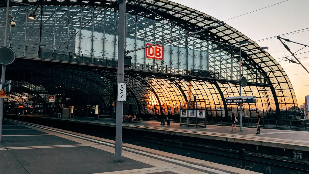 Deutsche Bahn'dan önemli değişiklik: Müşterileri 2024'te yeni bir yükümlülük bekliyor