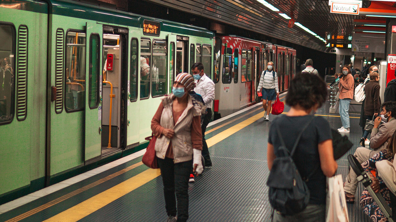 Köln'de otobüs ve trenlere zam