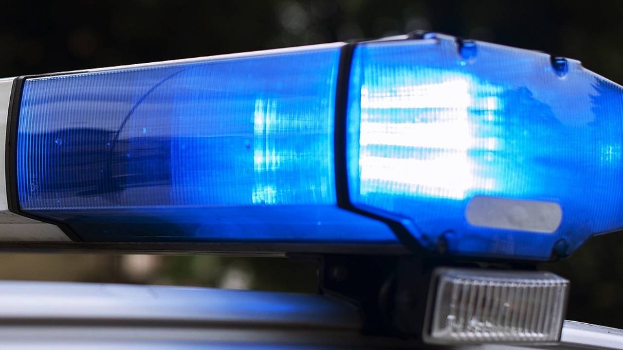 Hamburg'da tartıştığı kişiyi gaz tabancasıyla vurdu