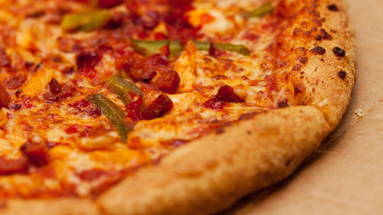 Aldi, Rewe ve Edeka'da satılan pizzalara dikkat: Test sonuçları "zararlı" çıktı