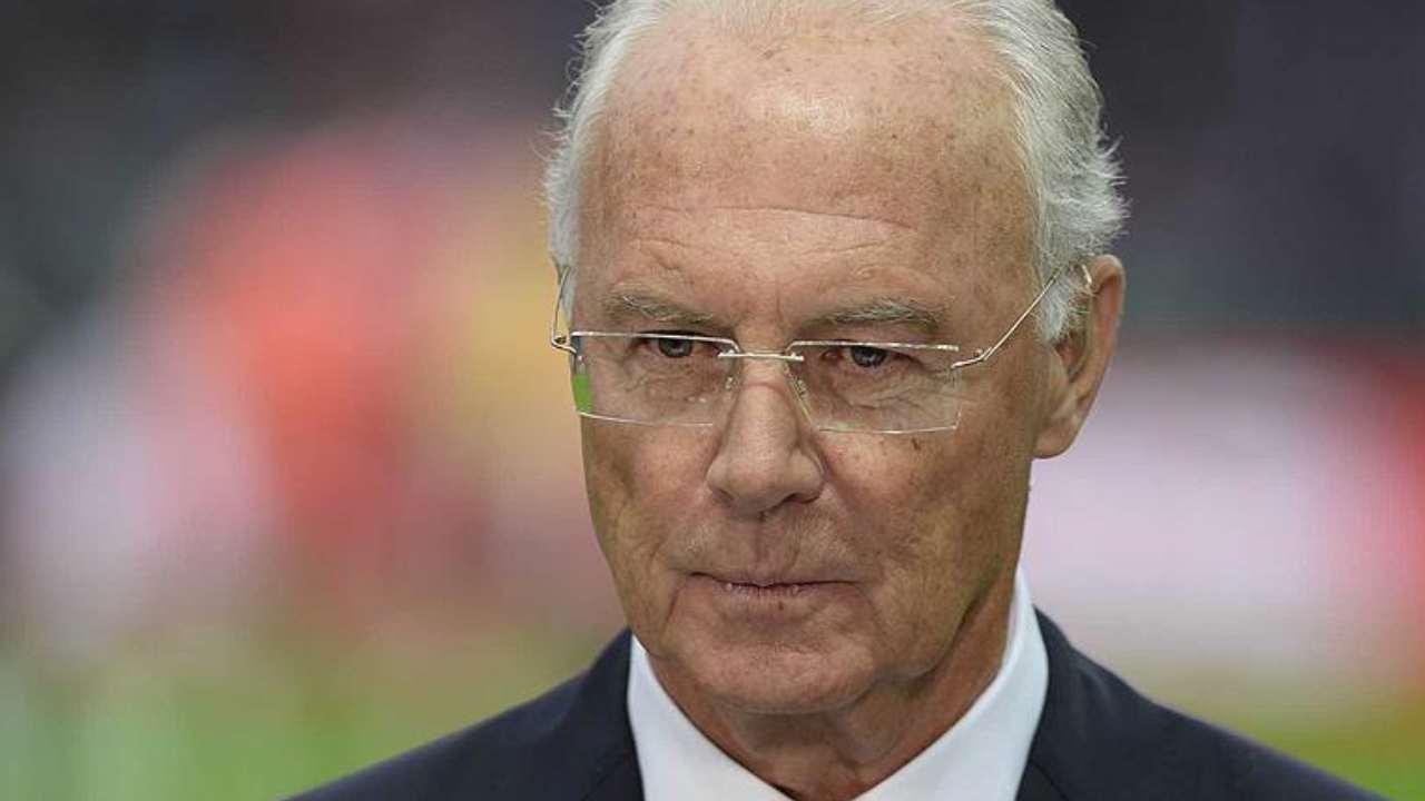 Merkel'den, Beckenbauer açıklaması: "Alman futbolunda..."