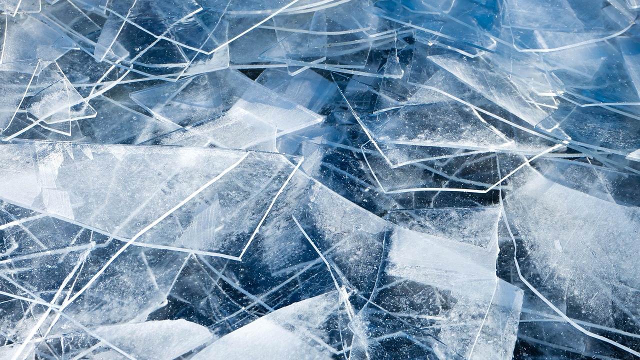 Almanya'da yarın sokağa çıkarken iki kere düşüneceksiniz... Telefona bildirim gönderip uyardılar