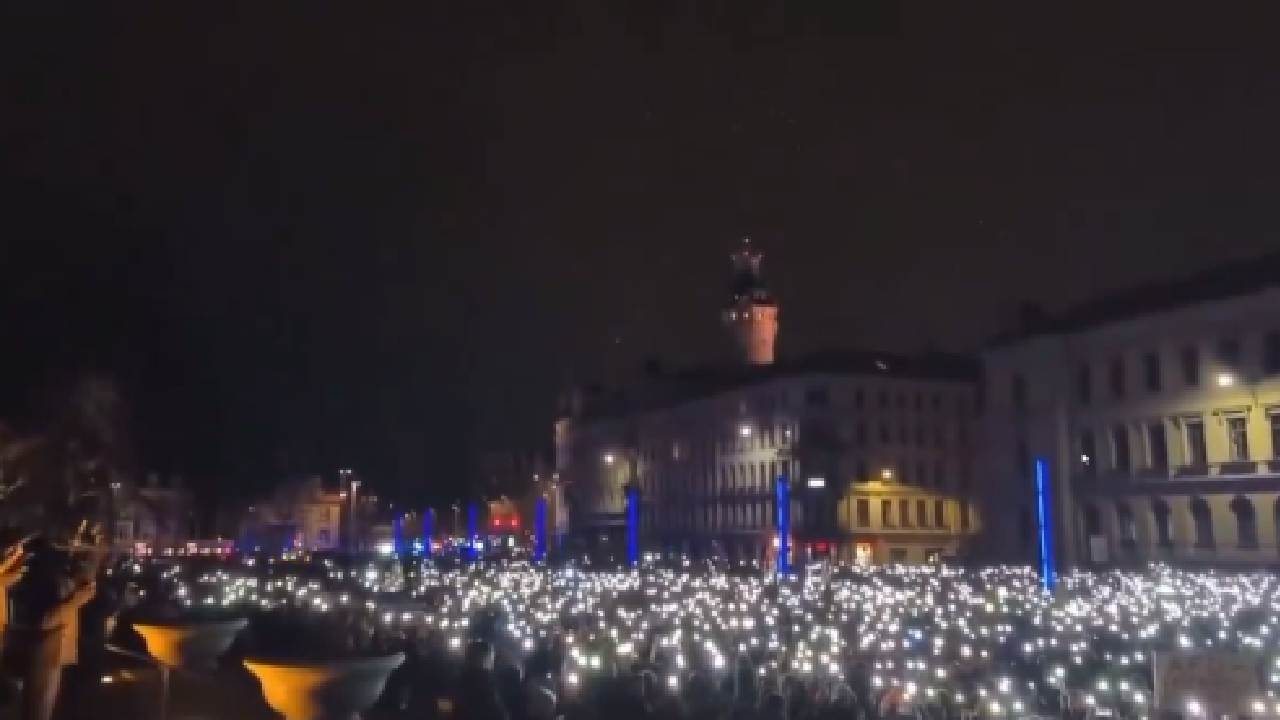Köln'de dev eylem: Bin kişi bekleniyordu 30 bin kişi katıldı!