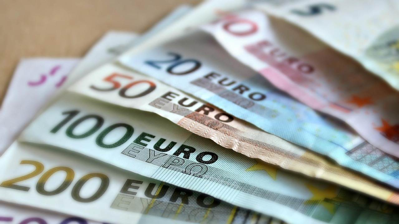 Rusya Euro'nun payını sıfırladı