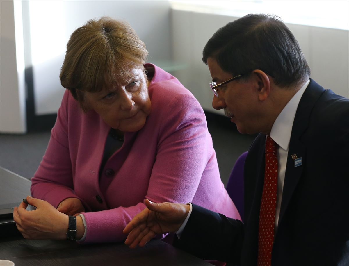 Independent: Merkel, Ankara'dan yardım isteyecek