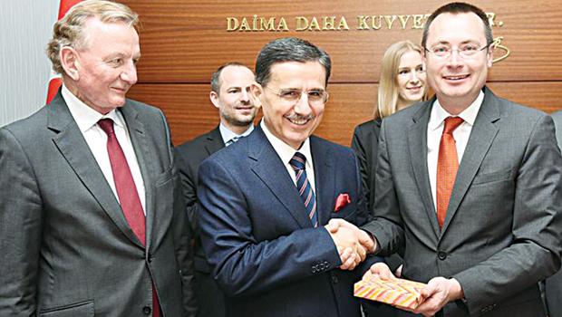 Alman Belediye, Hatay'da mülteciler için okul yaptırıyor
