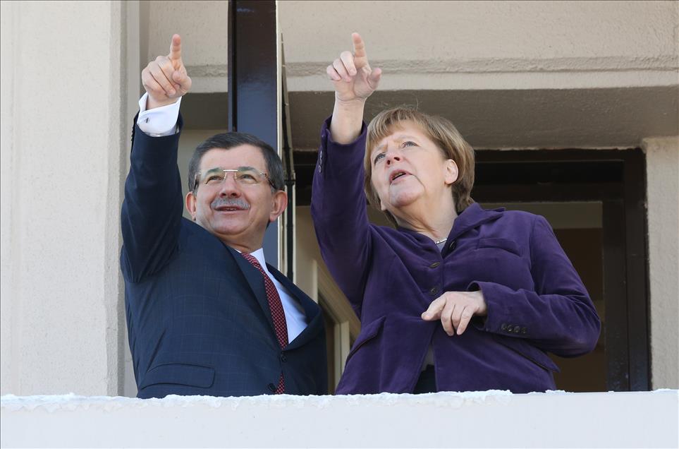 Merkel'e 'Türkiye'nin şantajına boyun eğme' çağrısı