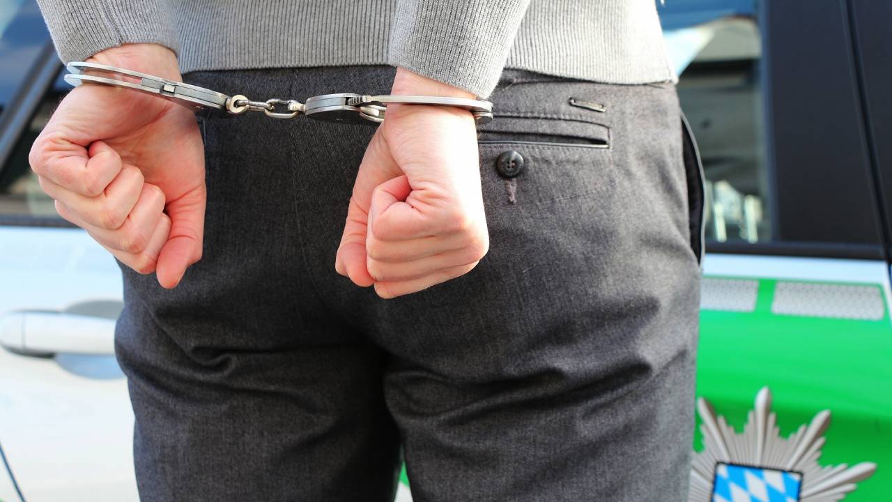 Alman polisi onu arıyordu: Kaçak Türk yakalandı