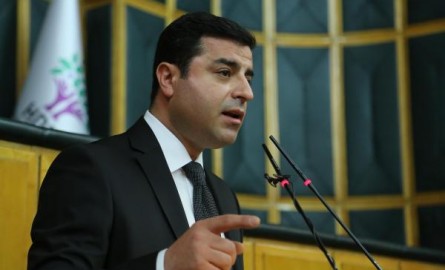 Medya bize ambargo uyguluyor