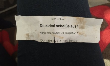 Köln’de başörtülülere büyük hakaret