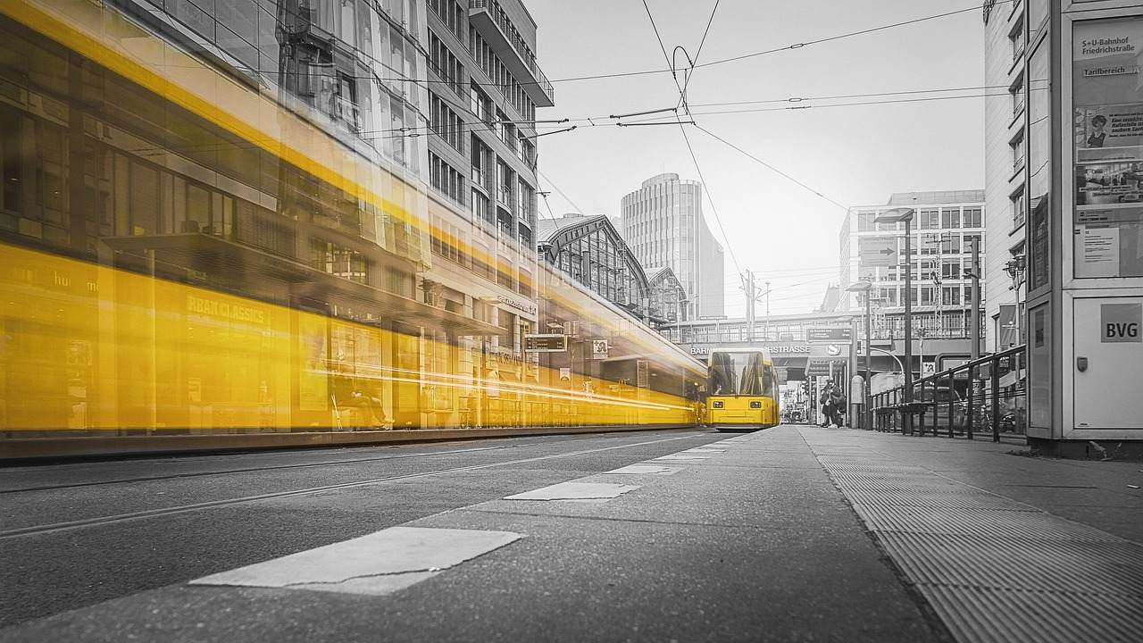 Berlin'de 200 bin kişi biletsiz yakalandı, yüzlercesi hapse girdi