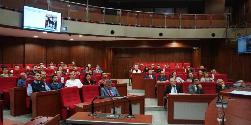 İzmit Belediyesi’nde personele afet eğitimi verildi