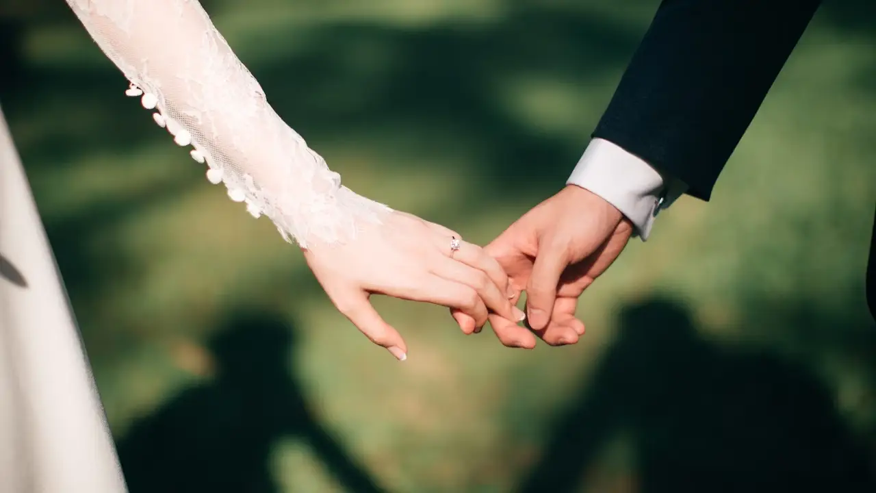 Almanya'da evlilikte yeni trend: Çiftler daha geç evleniyor, daha uzun süre evli kalıyor