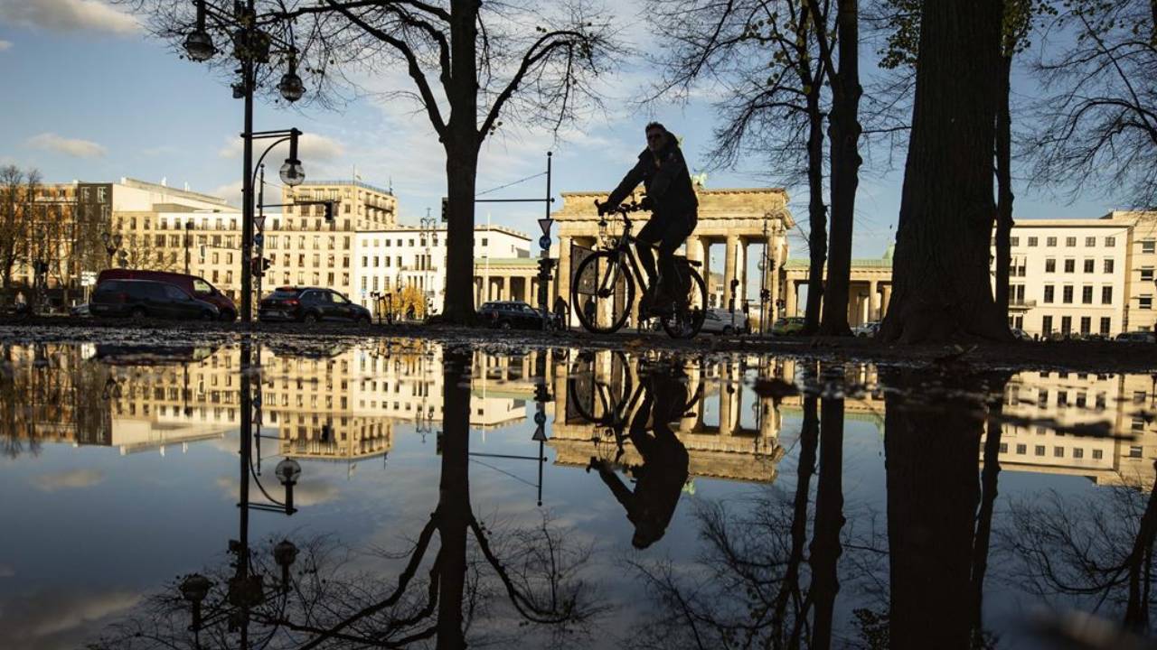 Berlin için sağanak yağış uyarısı