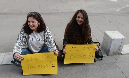 1 liraya dert dinliyorlar