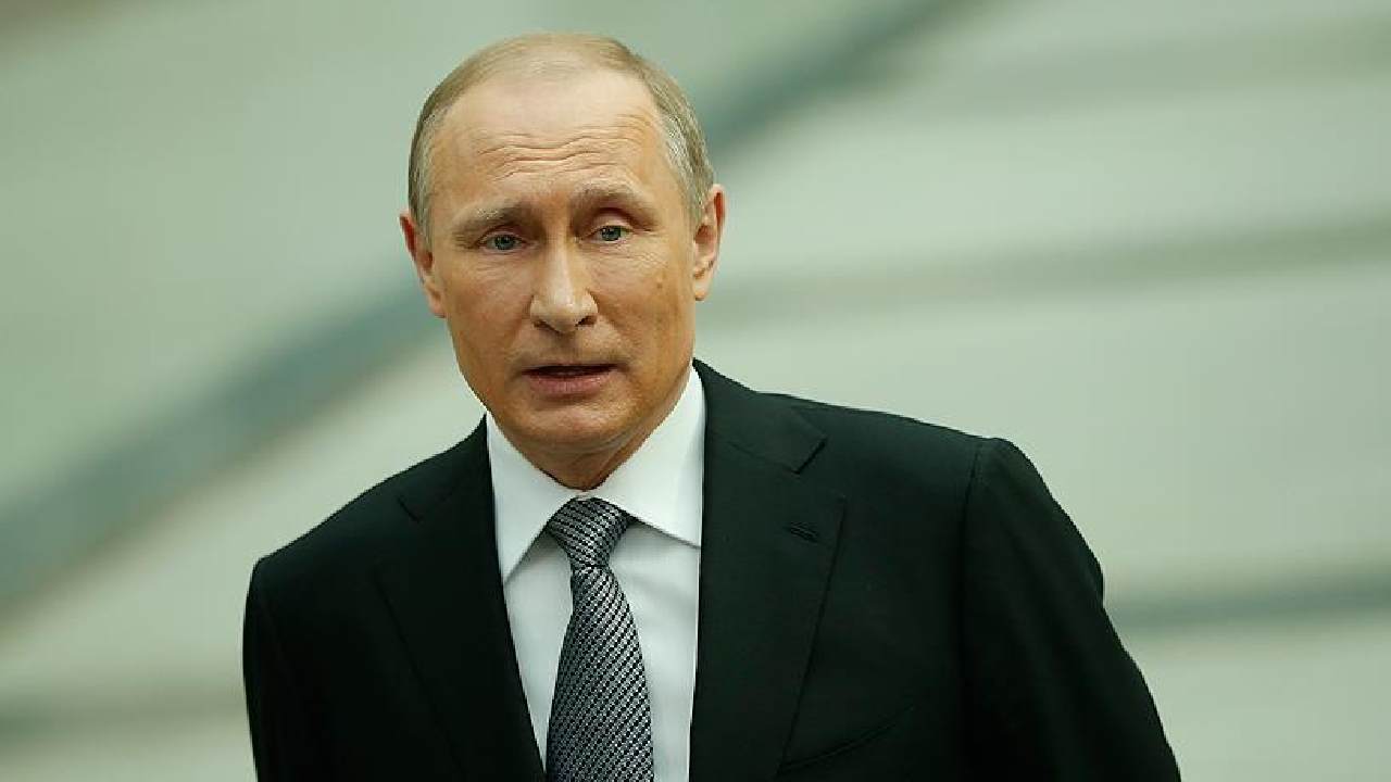 Alman siyasetçi, Putin'in "arananlar listesi"nde