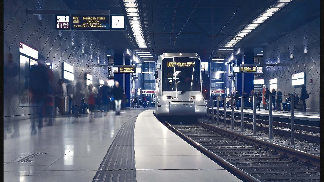 Berlin'de "Hitler" provokasyonu