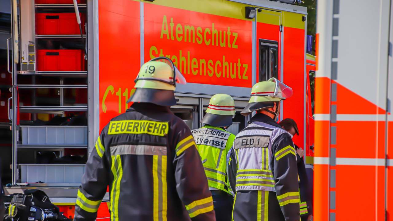 Alman itfaiye ve polis teşkilatlarında endişe veren olaylar: Siyasi virüs hızla yayılıyor