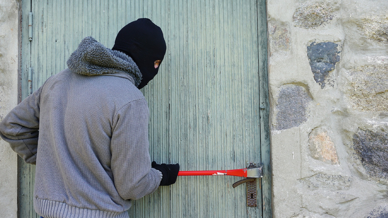 Almanya'da filmleri aratmayacak hırsızlık: Şüpheli Türk!