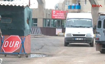 PKK’lı 6 mahkum firar etti