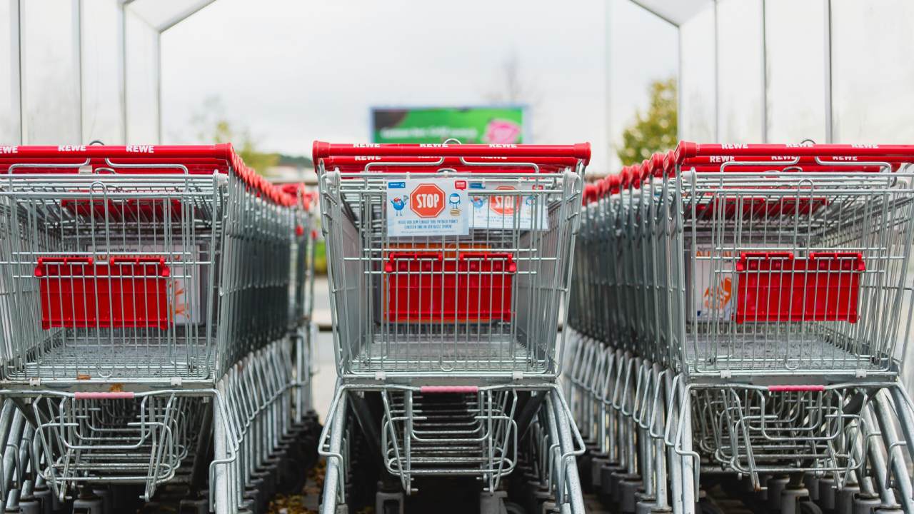 Almanya'da süpermarkete girmeden önce bu kuralı bilmelisiniz: Cezası var