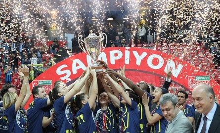 Basketbolda kupa Fenerbahçe’nin