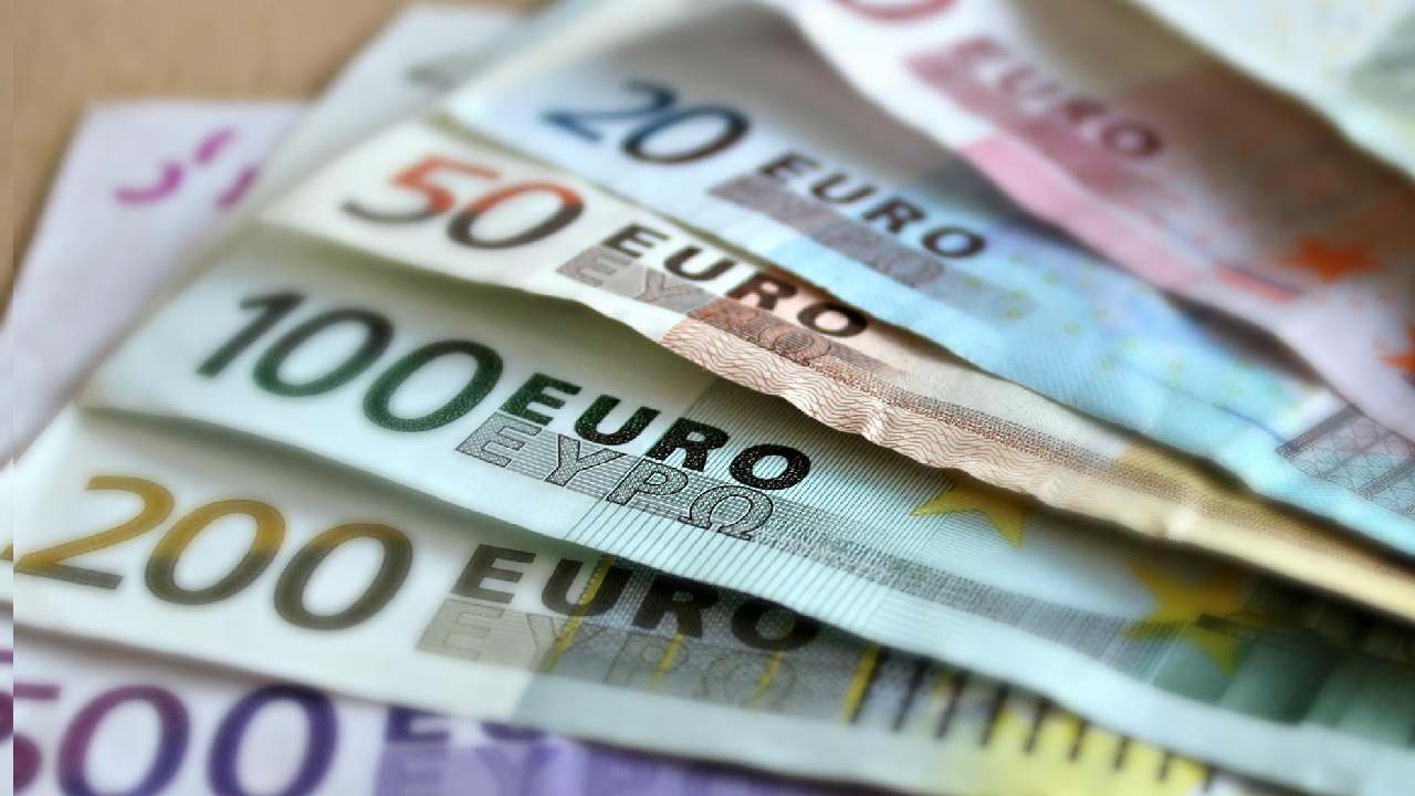 Almanya'da 5 bin Euro'ya kadar devlet yardımının şartları açıklandı