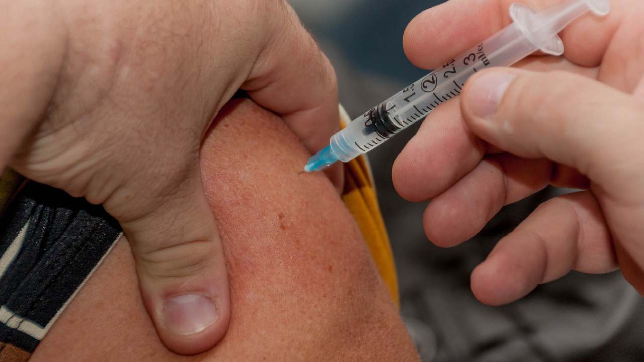 Almanya'da şaşkınlık yaratan olay, tam 217 kez Kovid aşısı oldu