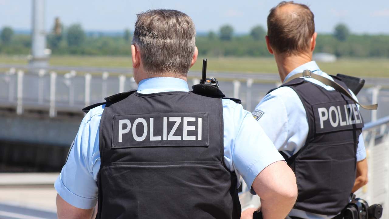 Almanya'da ilkokula saldırı paniği: Katliam yapacağını söyledi