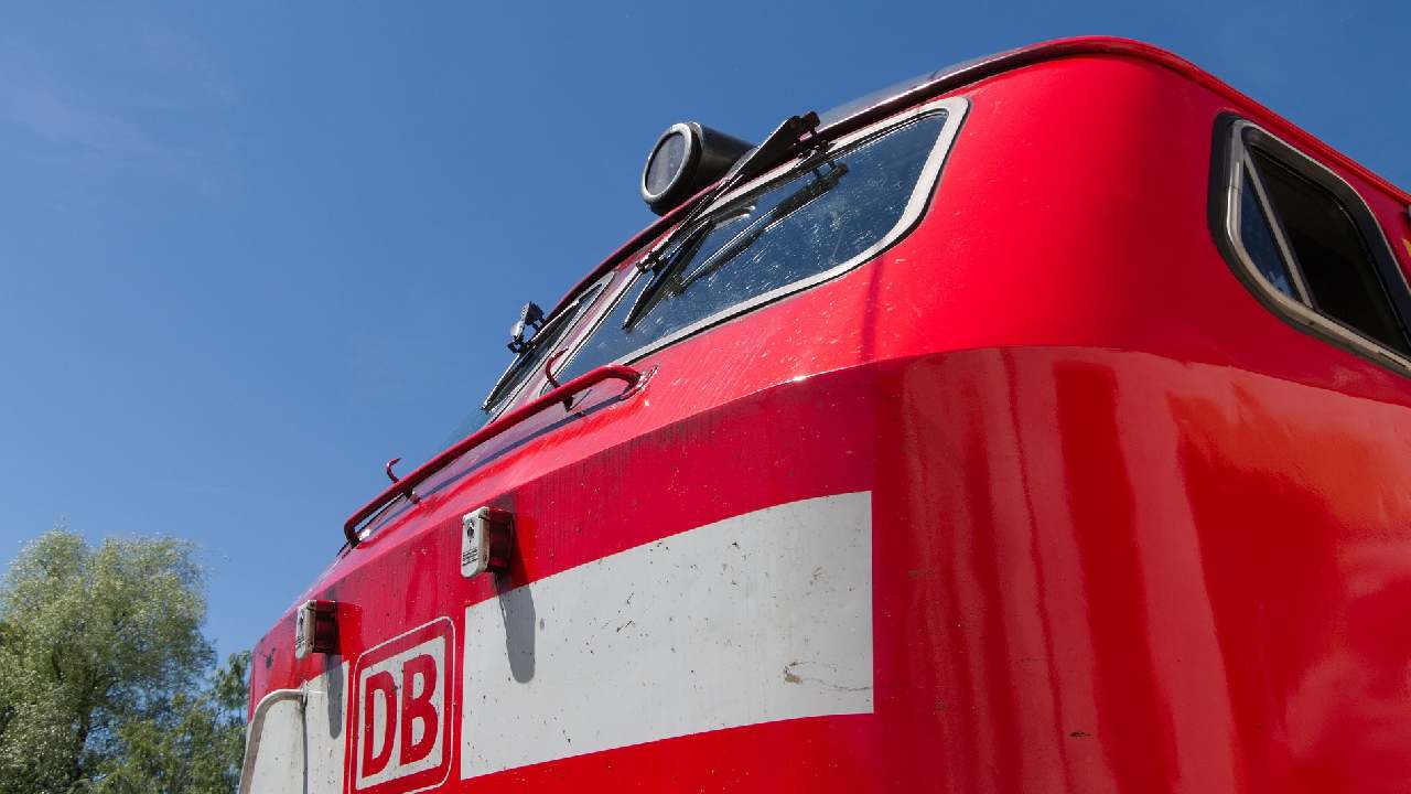 Deutsche Bahn ikonik uygulamasını kaldırıyor