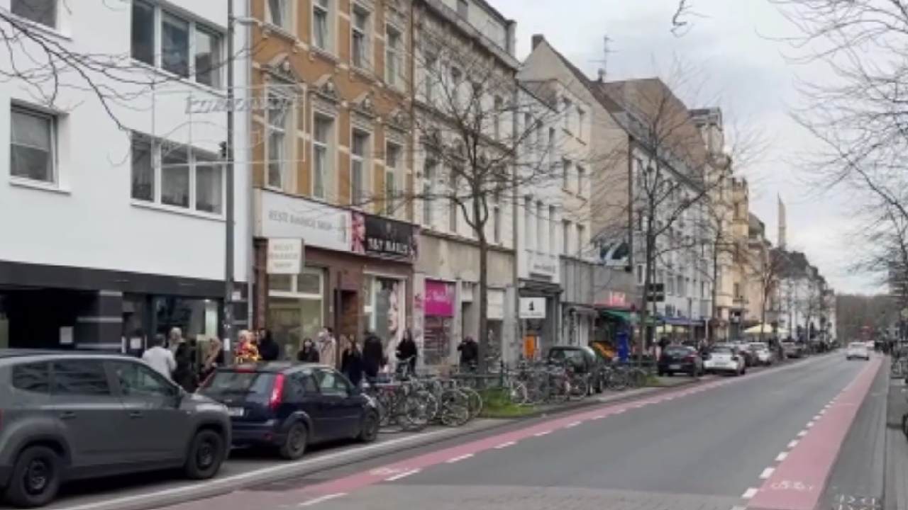 Frankfurt'tan sonra Köln'de de bir ilk... Ramazan ayına özel yapıldı