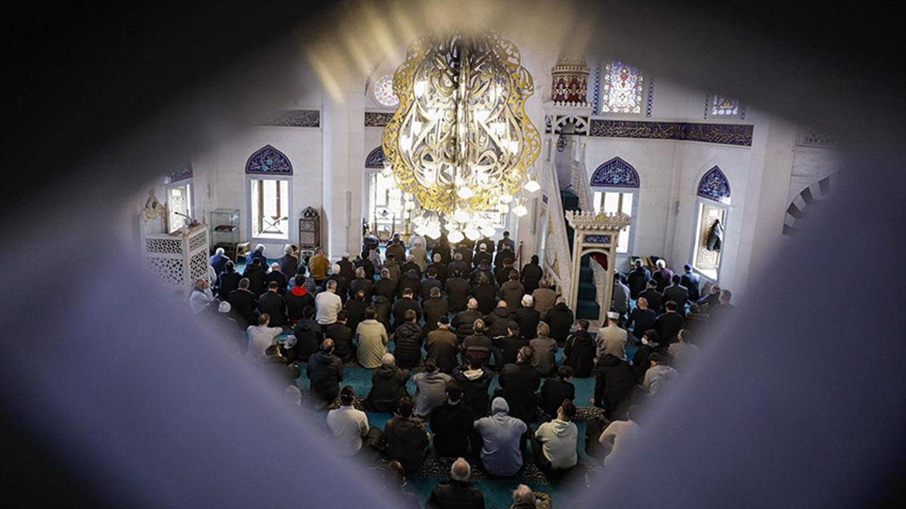 Almanya’da “Müslüman düşmanlığı” raporu mahkeme kararıyla kaldırıldı