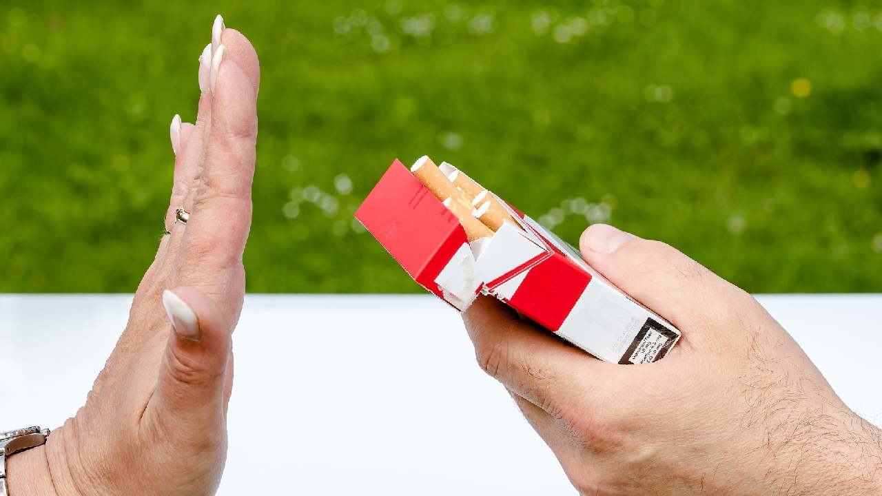Alman hükümetinden sigarayı bırakanlara para ödülü
