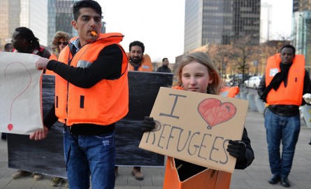 Brüksel’de sığınmacılara destek yürüyüşü