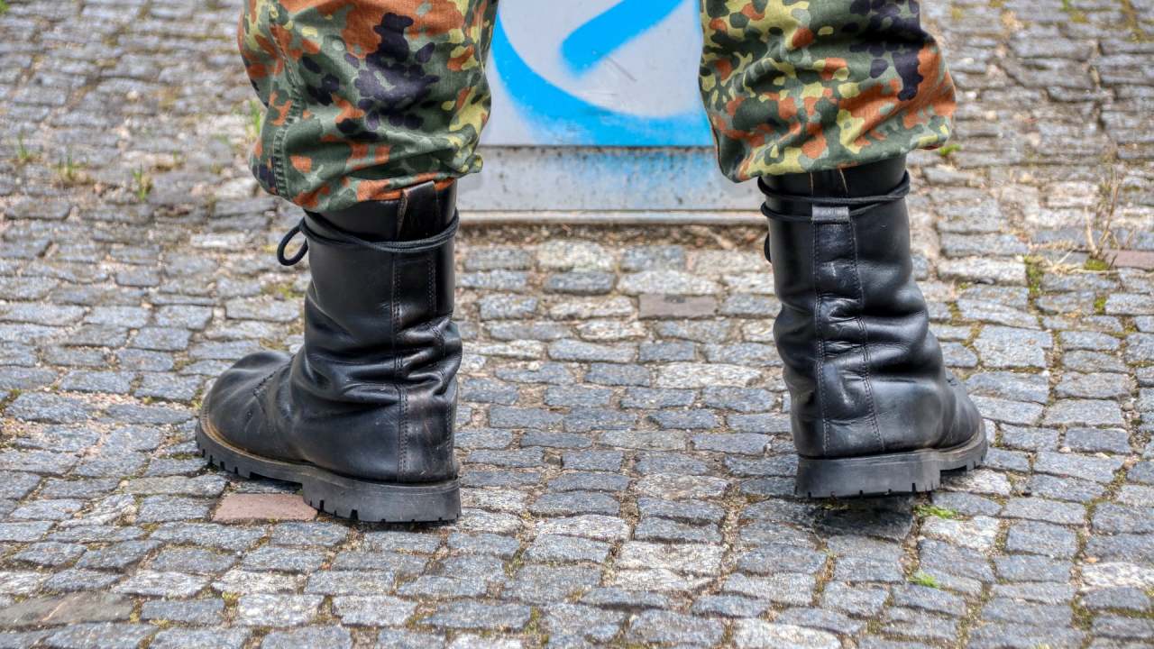 Bundeswehr'da casusluk şüphesi, Alman ordusu Rusya tarafından dinleniyormuş
