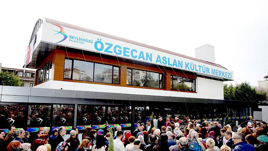 'Özgecan Aslan Kültür Merkezi' açıldı