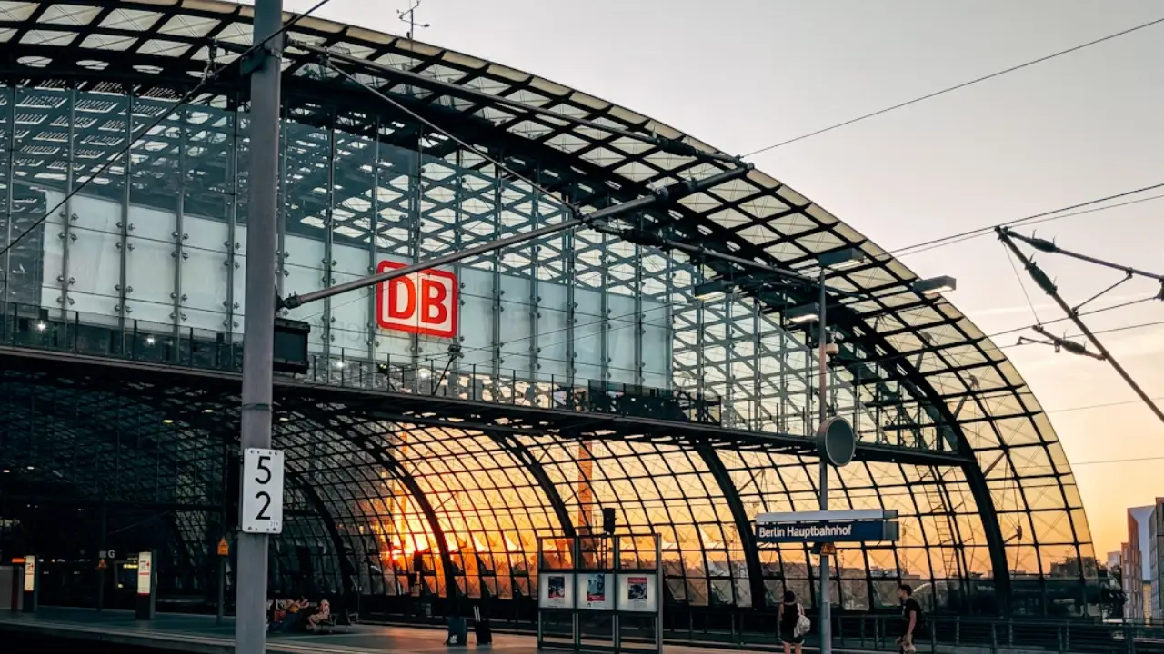 Grev tazminatı: Deutsche Bahn bilet fiyatlarını düşürüyor