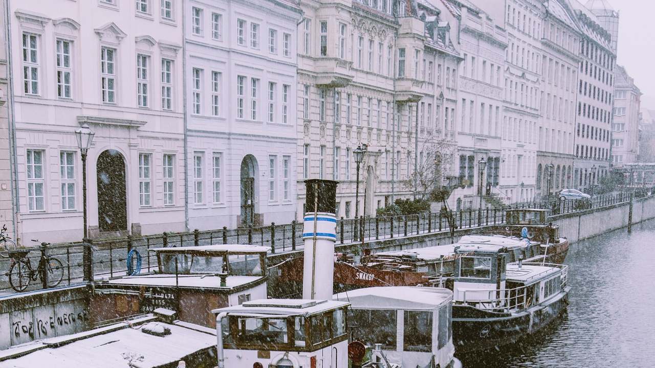 Almanya'da fırtına uyarısı: Kış geri dönüyor