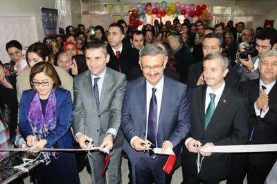 Kadınlar hem spor yapacak, hem meslek öğrenecek